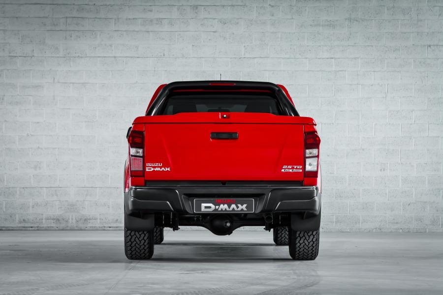  Isuzu D-Max Fury Double Cab 2016 года  (фото 7 из 11)